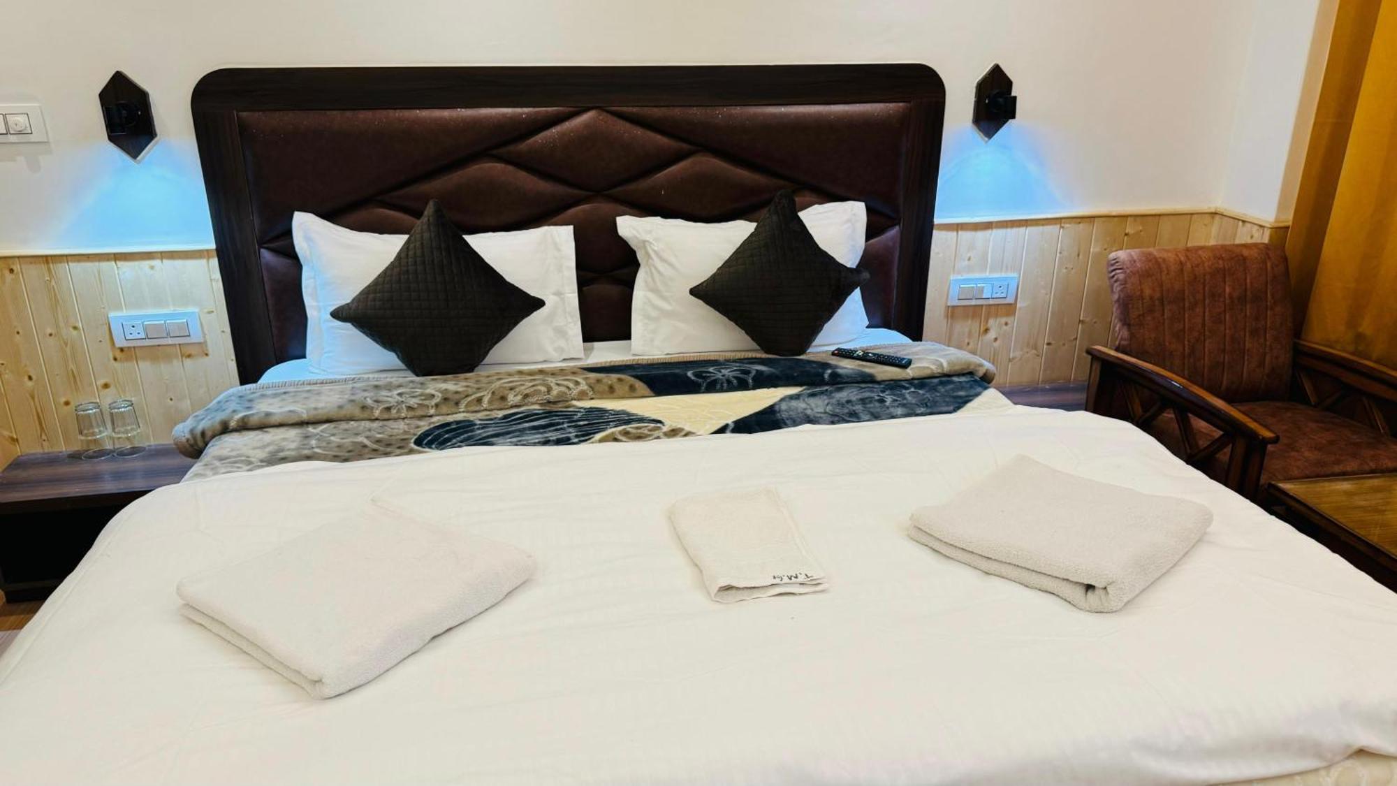 The Midnight Garden Manali Hotel Екстериор снимка